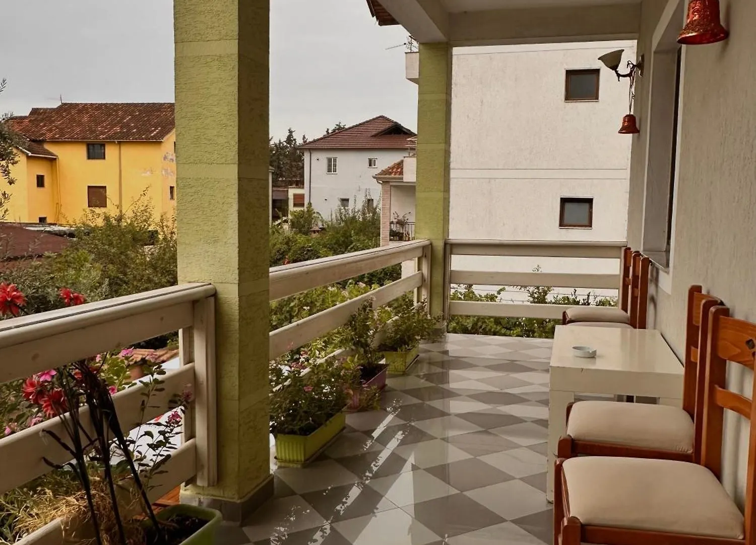 Hostel Grande House Tiran
