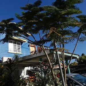  Hostel Happytourcairns Sharehouse Australia