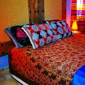 Seventies Cheap & Chic Two 3*, Lagos Portogallo